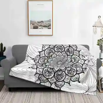 Одеяло с цветком Мандалы, Мягкое Теплое Портативное одеяло для путешествий, графический дизайн, простая Причудливая линия, современная идея, черно-белое